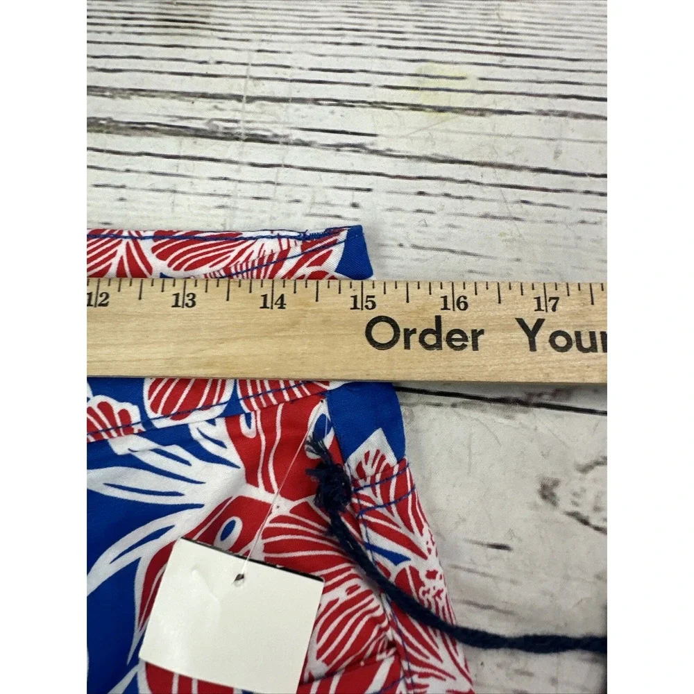 Caribbean Joe Shorts Berry Blue Floral Shorts Womens Size 8 5 inch inseam